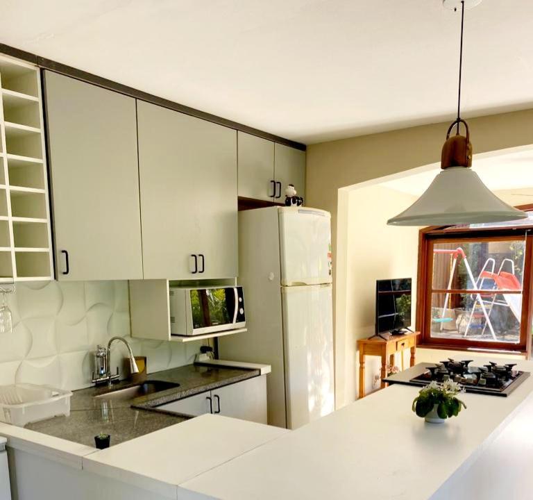 Aconchego De Itaipava - Casa De 3 Quartos, Equipada, Area Kids, Jacuzzi, Pet Friendly, Churrasqueira, Em Meio A Natureza E Proximo Ao Centro Do Bairro Petrópolis Eksteriør billede