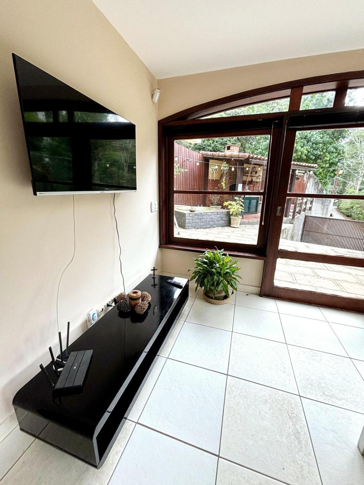 Aconchego De Itaipava - Casa De 3 Quartos, Equipada, Area Kids, Jacuzzi, Pet Friendly, Churrasqueira, Em Meio A Natureza E Proximo Ao Centro Do Bairro Petrópolis Eksteriør billede